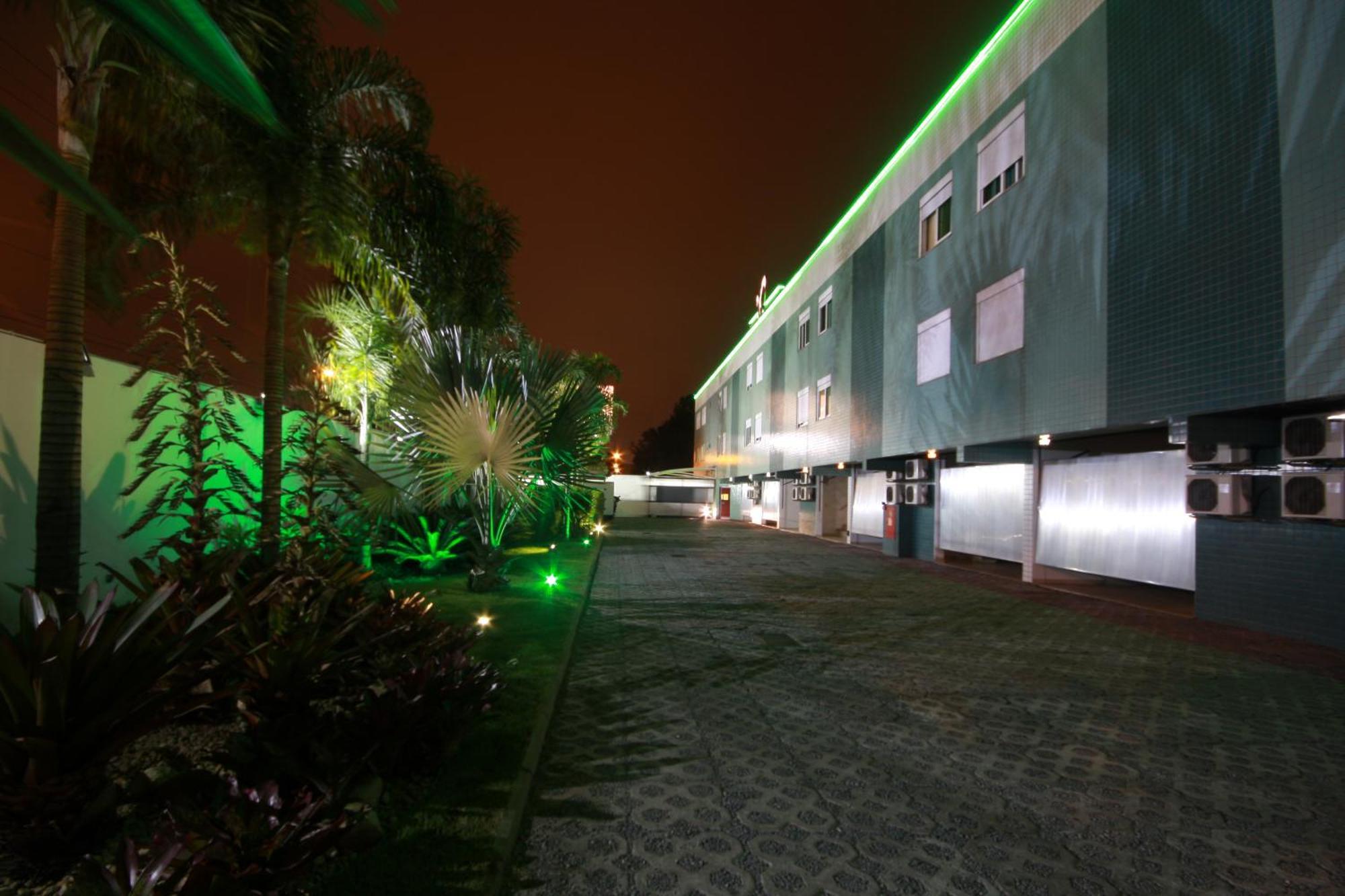 Vitara Motel (Adults Only) Taboao da Serra Bagian luar foto